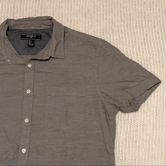 Forever 21 casual button- up shirt mens size L - Picture 4 of 13